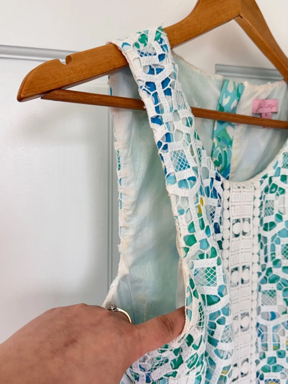 Lilly Pulitzer Blue-Green Lace Sheath Dress with White Trim - Picture 6 of 9